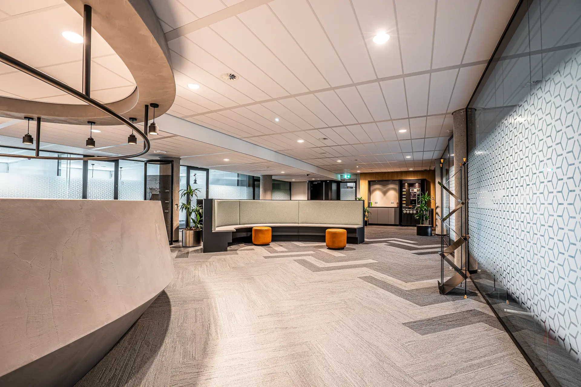 Espace commercial moderne et propre